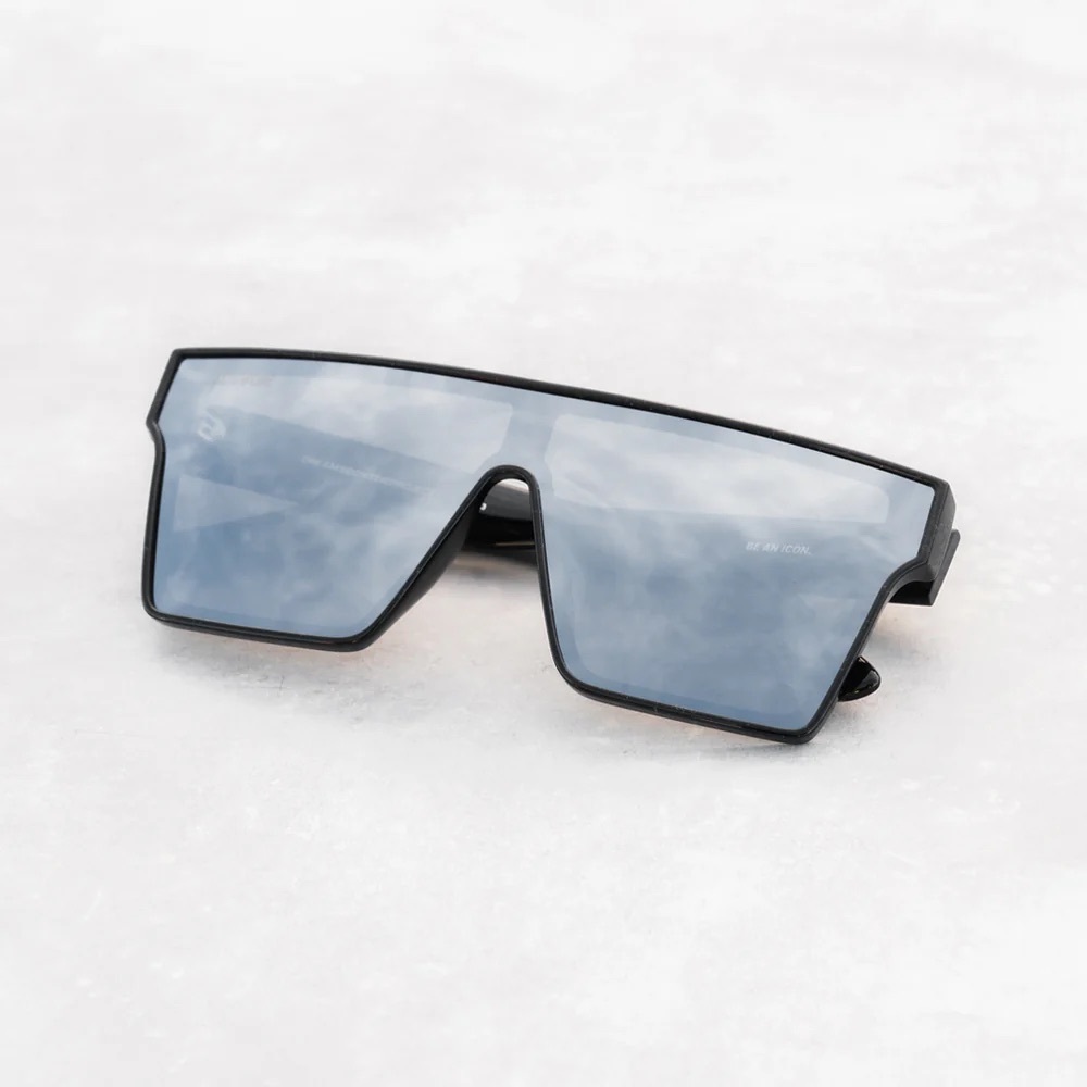 Stylish oversized Black silver Sunglasses TWO SVGE polarized